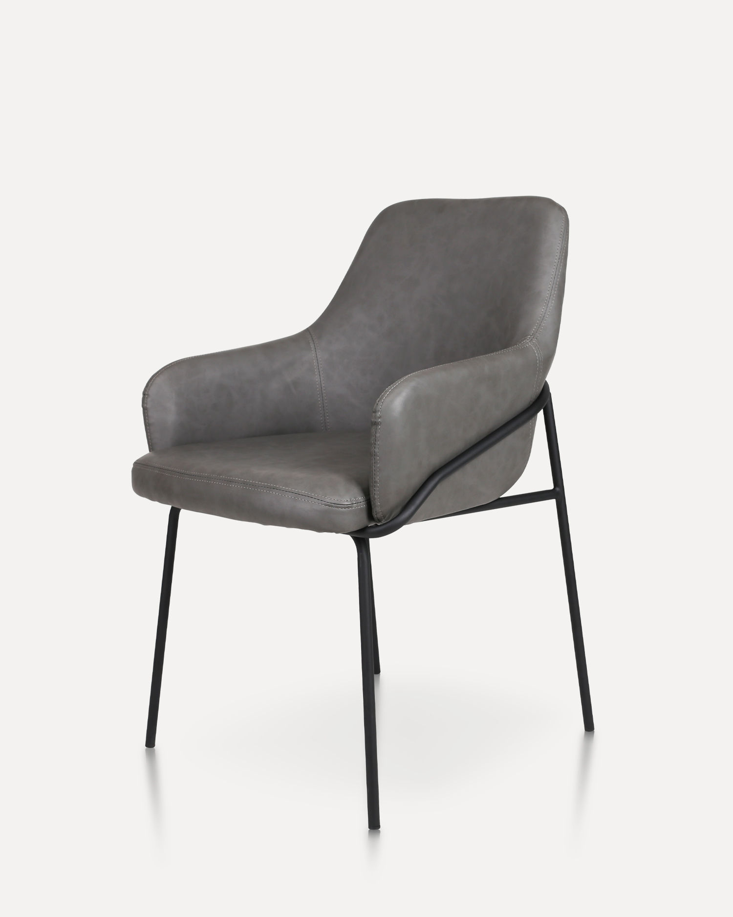 Nahkainen ruokasali tuoli käsivarsilla