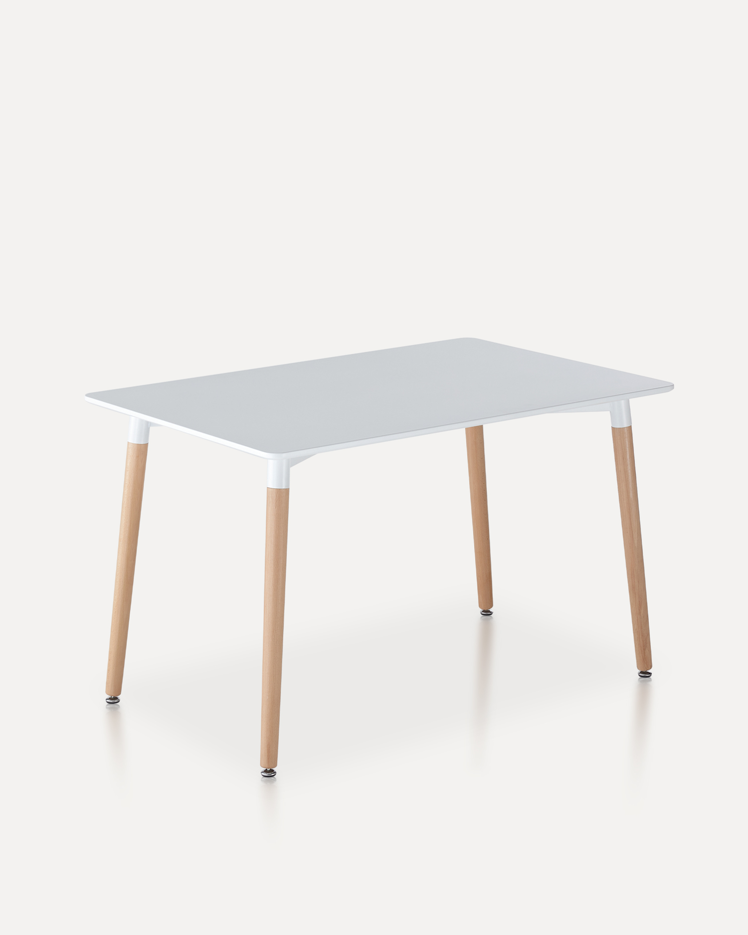 Valkoinen ylätasopöytä, jossa puiset jalat Valkoinen ylätasopöytä, jossa puiset jalat