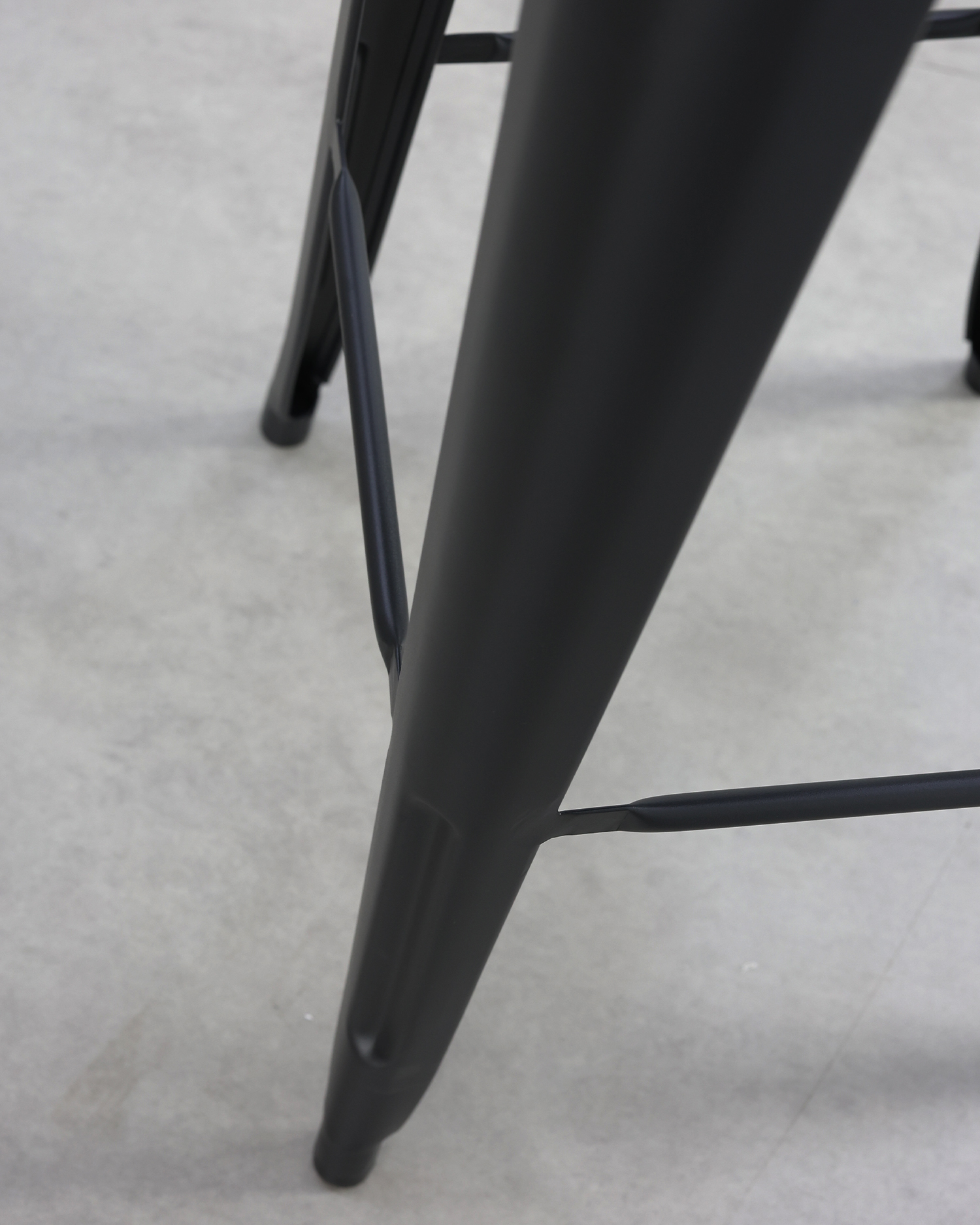 Retro musta ruokasalituolit Retro musta ruokasalituolit